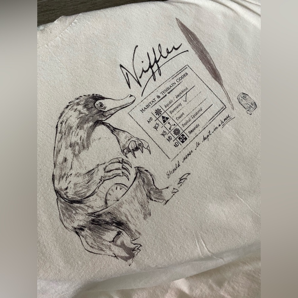 Warner Bros. Niffler Graphic Tee in Cream